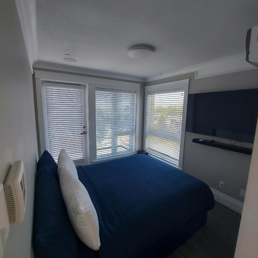 バンクーバーBeautiful Bright 3 Bed Townhouseアパートメント エクステリア 写真