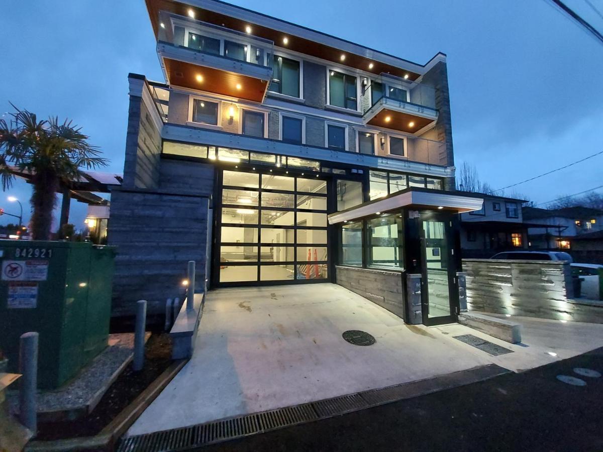 バンクーバーBeautiful Bright 3 Bed Townhouseアパートメント エクステリア 写真