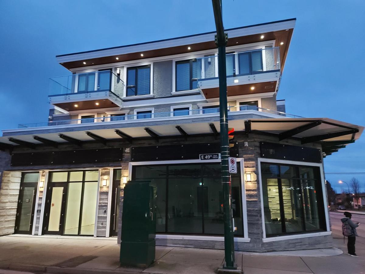 バンクーバーBeautiful Bright 3 Bed Townhouseアパートメント エクステリア 写真