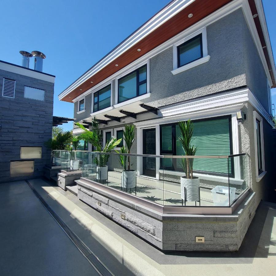 バンクーバーBeautiful Bright 3 Bed Townhouseアパートメント エクステリア 写真
