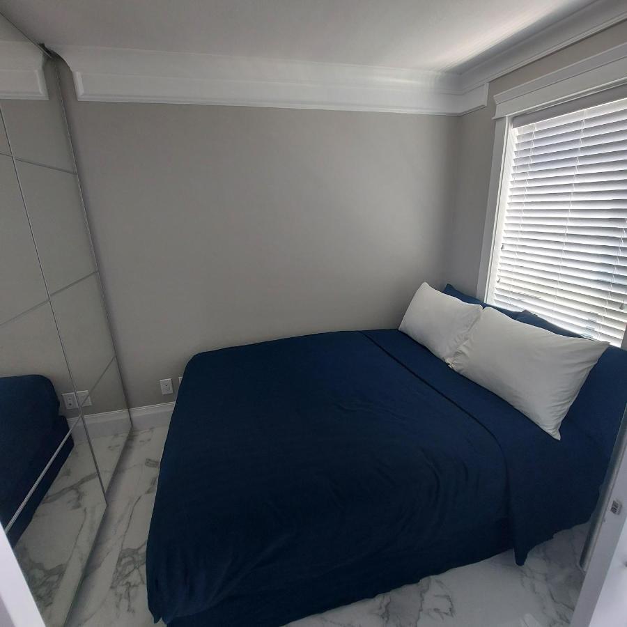 バンクーバーBeautiful Bright 3 Bed Townhouseアパートメント エクステリア 写真